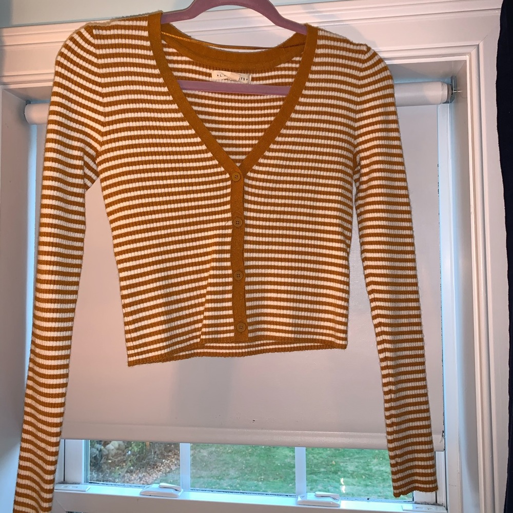 LA HEARTS STRIPED CROP BUTTON UP SWEATER size: S